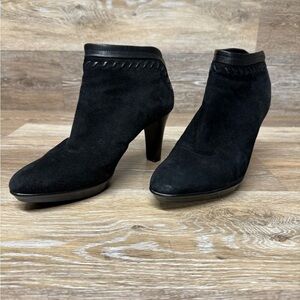 Aquatalia Marvin K Riley Black Suede Booties Women's Size 7.5